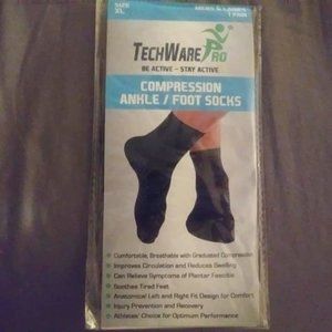 1 Pair TechWare Pro Ankle Compression Sock. XL. Unisex, R & L Specific